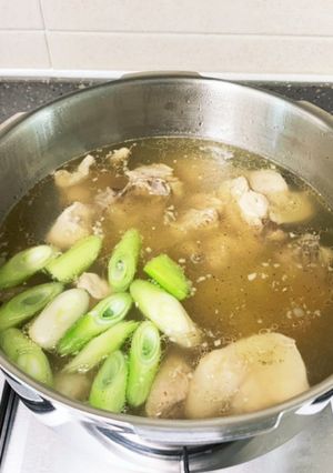 韓国料理タッカンマリ（圧力鍋）鶏の水煮-レシピのメイン写真