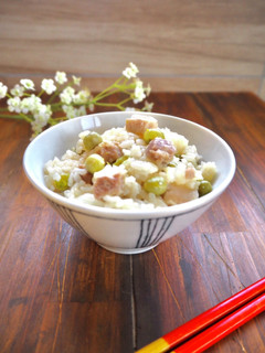 簡単!グリーンピースと豚肉の炊き込みご飯-レシピのメイン写真