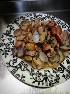 アサリの酒蒸し〜❨(@≧↺≦@)❩wノ-レシピのメイン写真