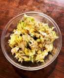 燻製小鰯の海苔胡麻キャベツ和え