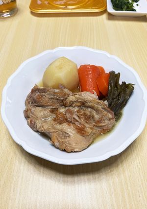 とりもも肉のワイン蒸し（簡単すぎる…）-レシピのメイン写真