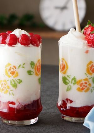 飲む牛乳かん。シャリシャリさくらんぼ牛乳-レシピのメイン写真