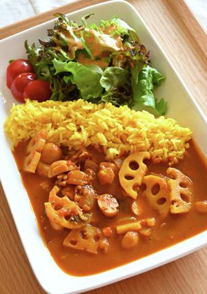 コーラで煮たチキンと蓮根のスパイスカレー-レシピのメイン写真