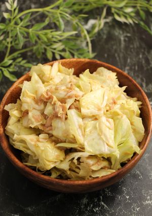 簡単！春キャベツとツナのゴマ風味サラダ-レシピのメイン写真