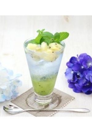 ごろりキウイのバタフライピーティーソーダ-レシピのメイン写真