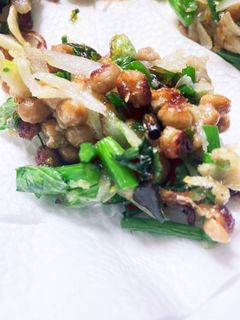 葱坊主と納豆とオリナと玉ねぎのかき揚げ-レシピのメイン写真