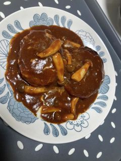 デミグラス煮込みハンバーグ-レシピのメイン写真