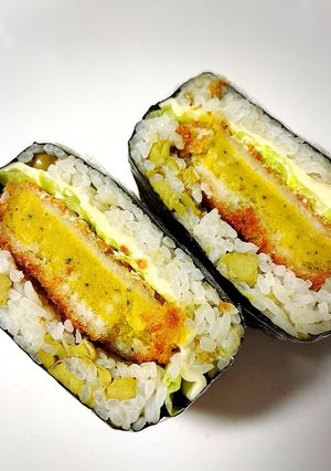 【おにぎらずシリーズ】業スーコロッケ-レシピのメイン写真