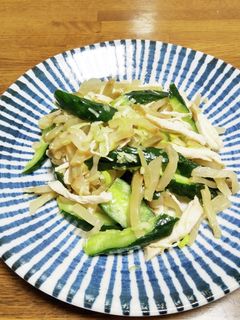 胸肉、ザーサイ、キュウリのさっぱり和え-レシピのメイン写真