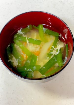 じゃがいも 人参 にら玉味噌汁^^-レシピのメイン写真