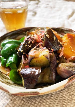 ナス・野菜の焼き浸し♫桜エビ入り麺つゆで-レシピのメイン写真