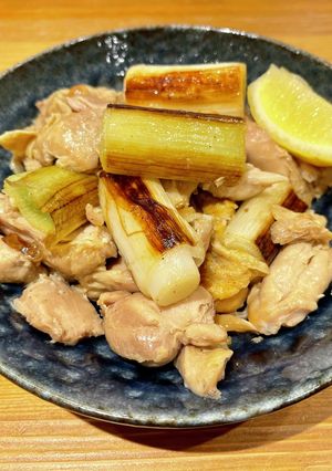 鳥もも肉好き必見。焼いて茹でてホロホロ肉-レシピのメイン写真