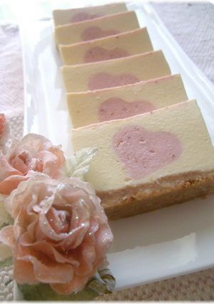 ♡苺のハート♡ レアチーズケーキ-レシピのメイン写真