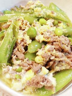 スナップエンドウと挽肉の玉子とじ-レシピのメイン写真