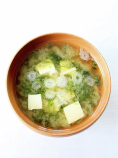 生青のりで【青のりと豆腐のお味噌汁】-レシピのメイン写真