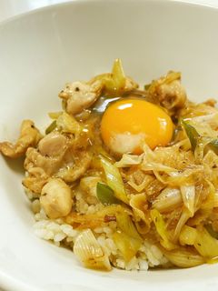 (低カロリー)すた丼風 鶏丼-レシピのメイン写真