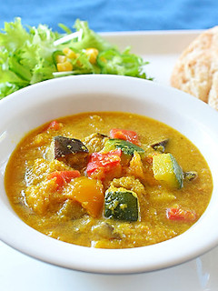 玉ねぎとエノキのだしでグリル野菜のカレー-レシピのメイン写真