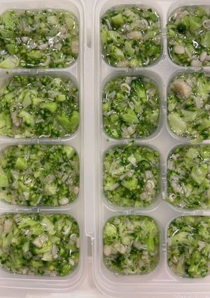 離乳食　中期　ブロッコリーとしめじ-レシピのメイン写真