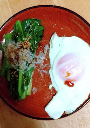 お浸しと目玉焼きを同時に作る方法-レシピのメイン写真