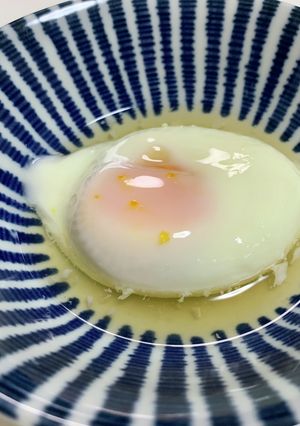 料理の幅が広がる！電子レンジで温泉たまご-レシピのメイン写真
