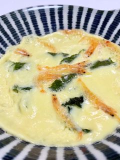 食卓が華やかに!レンジで茶碗蒸し-レシピのメイン写真
