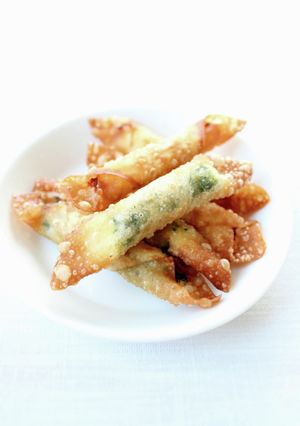定番おつまみ【チーズのシュウマイ皮揚げ】-レシピのメイン写真