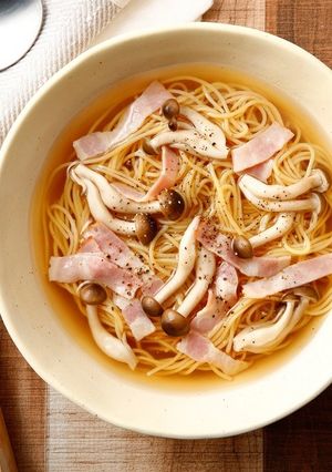 電子レンジできのこのクイックスープパスタ-レシピのメイン写真