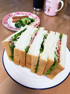 生ハムやツナやチーズのサンドイッチ-レシピのメイン写真