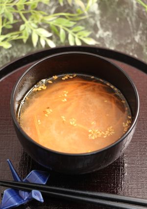 即席！人参のお味噌汁　ごま風味-レシピのメイン写真