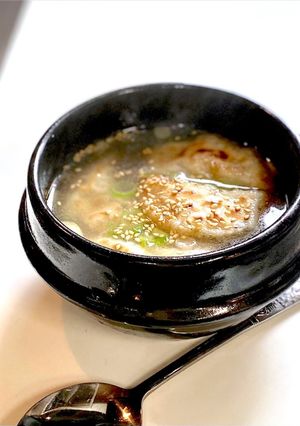残った焼き餃子をスープにドボン✨-レシピのメイン写真