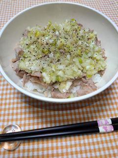 簡単☆お手軽ネギ塩豚丼♩-レシピのメイン写真