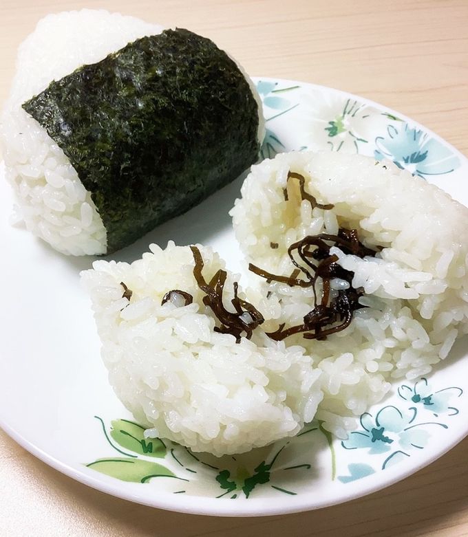 バターと塩昆布のおにぎり-レシピのメイン写真