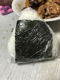 梅漬けおかかおにぎり-レシピのメイン写真