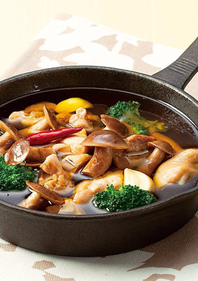 大粒丹波しめじと鶏肉のアヒージョ-レシピのメイン写真