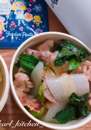 簡単ノンオイル豚肉新玉葱レタス炒め-レシピのメイン写真