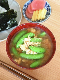 スナップエンドウと炒り卵のお味噌汁-レシピのメイン写真