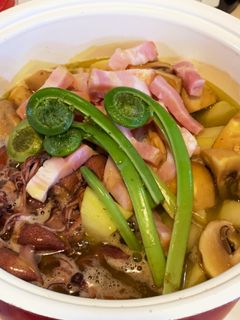 ほたるいかと山菜のアヒージョ-レシピのメイン写真