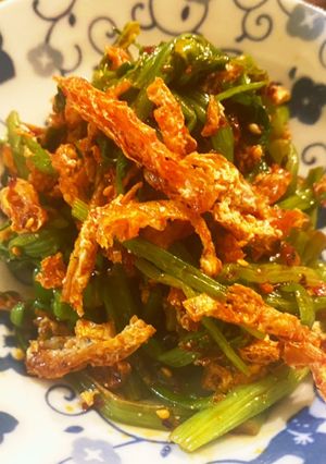セリと油揚げのラー油和え-レシピのメイン写真
