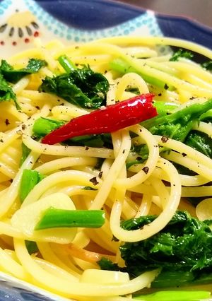 わさび菜活用！ビリッと彩りペペロンチーノ-レシピのメイン写真