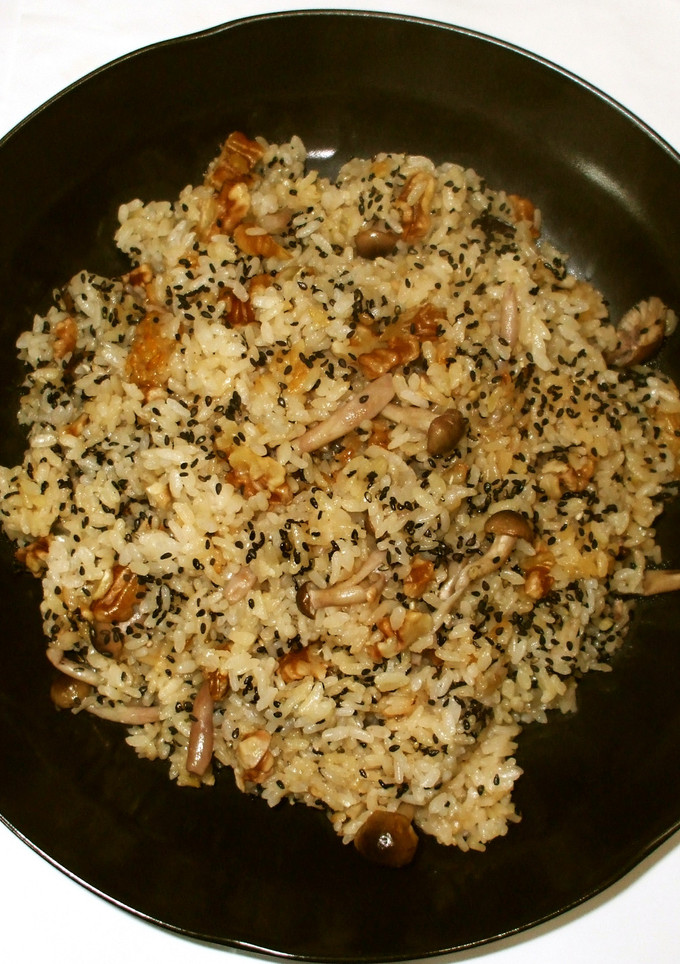 くるみ炊き込みご飯♪簡単漢方薬膳-レシピのメイン写真