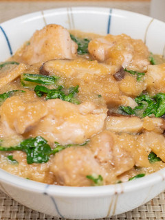 鶏肉と春菊のみぞれ煮丼-レシピのメイン写真