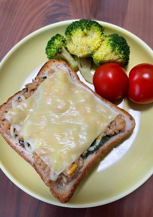 チーズ2種類⭐︎納豆トースト-レシピのメイン写真