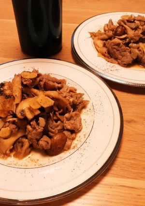 ワインに合う♪豚肉ときのこのバター醤油-レシピのメイン写真