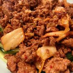 รูปของ めちゃ旨　ひき肉豚キムチ　胡麻ドレ隠し味