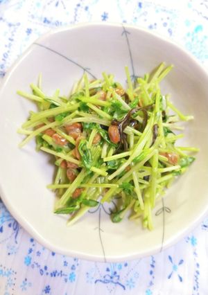豆苗と納豆と塩昆布のネバネバサラダ♡-レシピのメイン写真