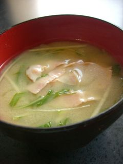 水菜とベーコンのお味噌汁-レシピのメイン写真
