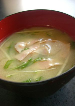 水菜とベーコンのお味噌汁-レシピのメイン写真
