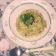 豆苗とちりめんと玉ねぎの和風の卵炒飯