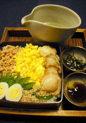 鶏そぼろと帆立のおひつ御飯風-レシピのメイン写真