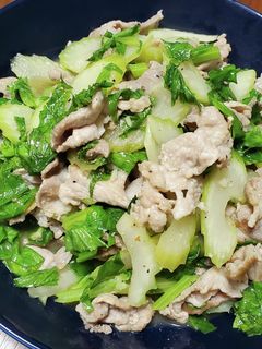 豚こまセロリのナンプラー炒め-レシピのメイン写真